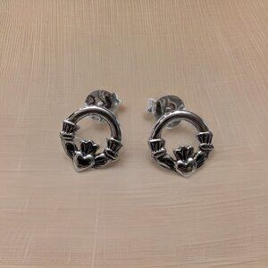 Brand New 925 Solid Sterling Silver Stud Post Classic Claddagh Irish Earrings